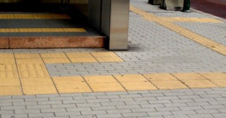 Тактильная плитка ПВХ в Люберцах - купить от 736 руб. в ТротуарнаяПлитка