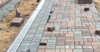 Укладка плитки на дорожке в Люберцах от 842 руб. - доступная стоимость