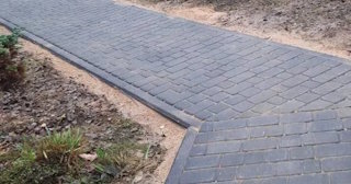 Укладка тротуарной плитки на основание в Люберцах в октябре