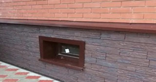 Облицовка цоколя панелями под камень в Люберцах в октябре